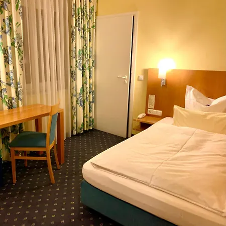 Moehringer Hof Otel 3*
