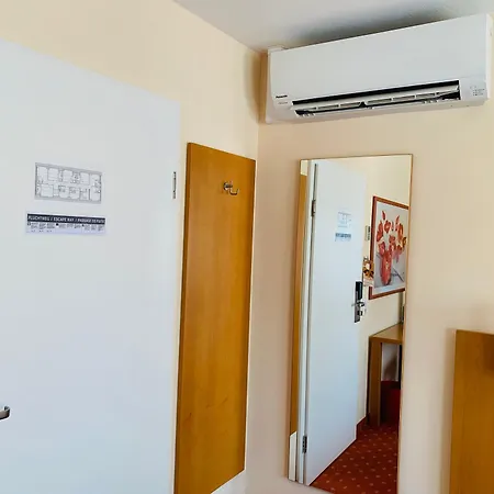 Otel Moehringer Hof 3*