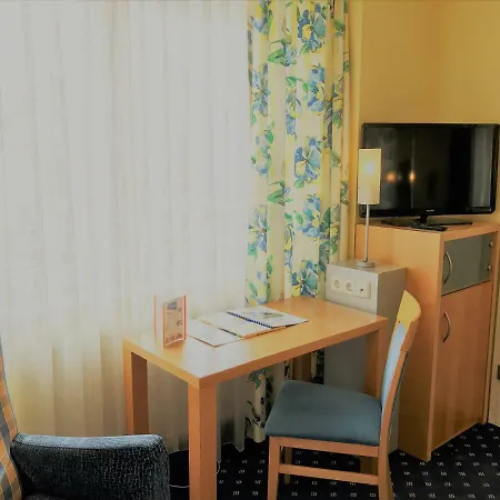 Hotel Moehringer Hof 3*